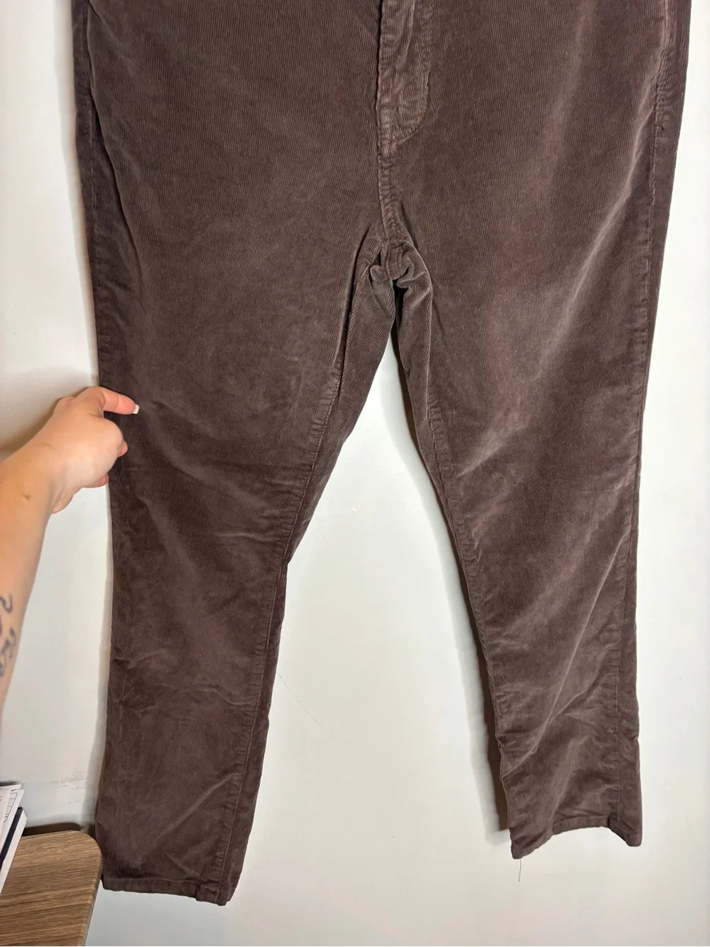 Joe's Jeans The Asher Cord Slim Jean Size 31 Espresso